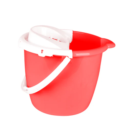 French-style bucket and wringer set