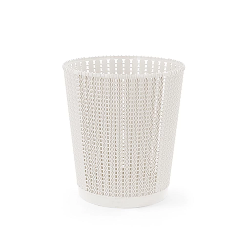 Decorative round basket
